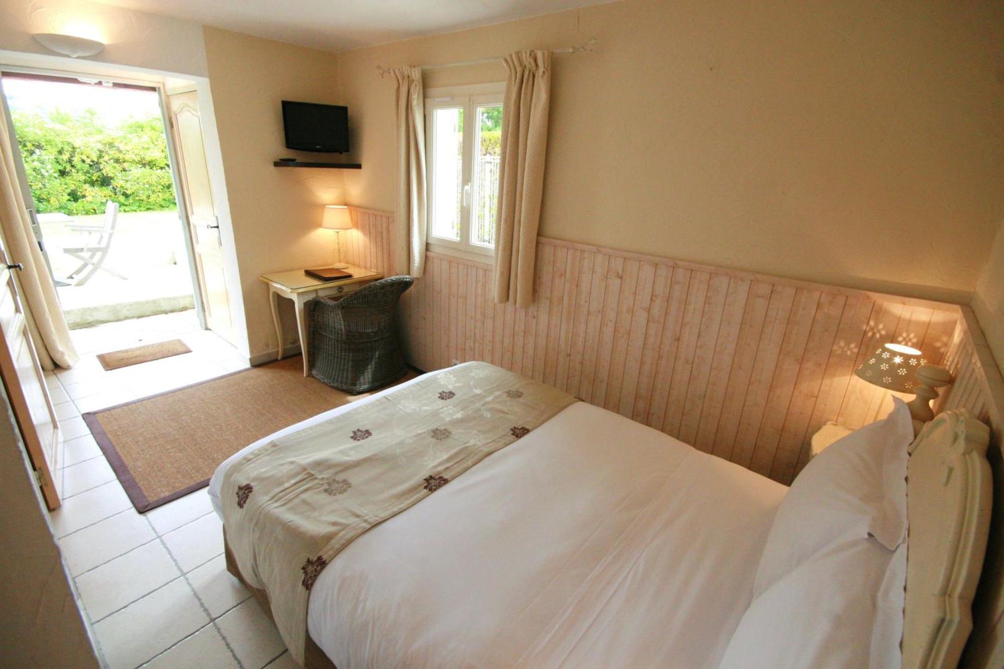 Hotel Marc-Hely La Colle-sur-Loup Zimmer foto